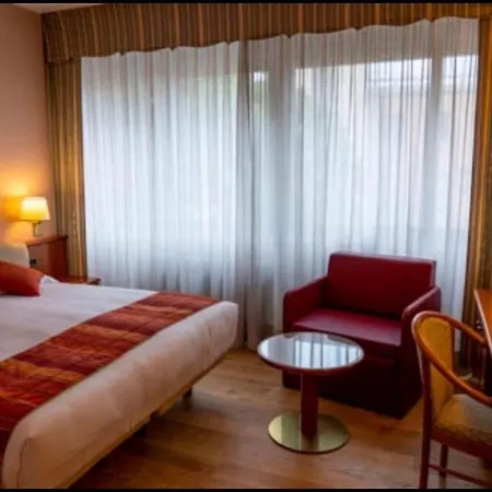 Crystal Hotel 4*