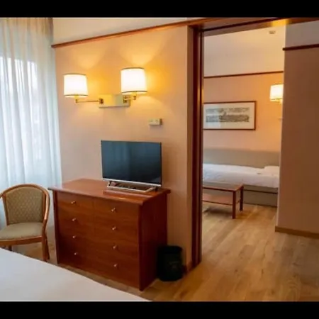 Crystal Hotel Varese