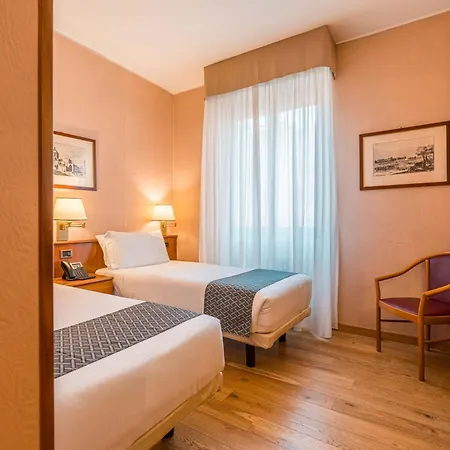 Crystal Hotel Varese