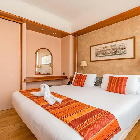 Hotel Crystal