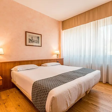 Hotel Crystal Varese