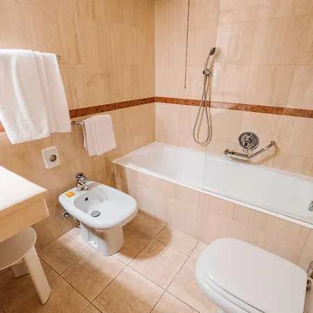 Hotel Crystal 4*