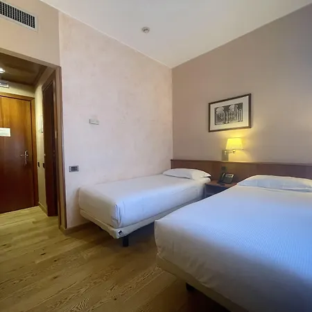 Hotel Crystal